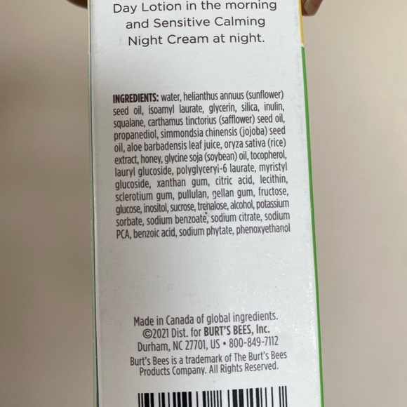 Burt's Bees Hydrating Toner and Calming Serum with aloe and rice milk set - Picture 4 of 7